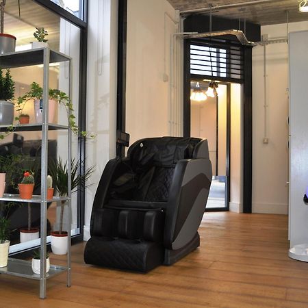 Cosmos Capsule Coworking London Hotel Exterior photo
