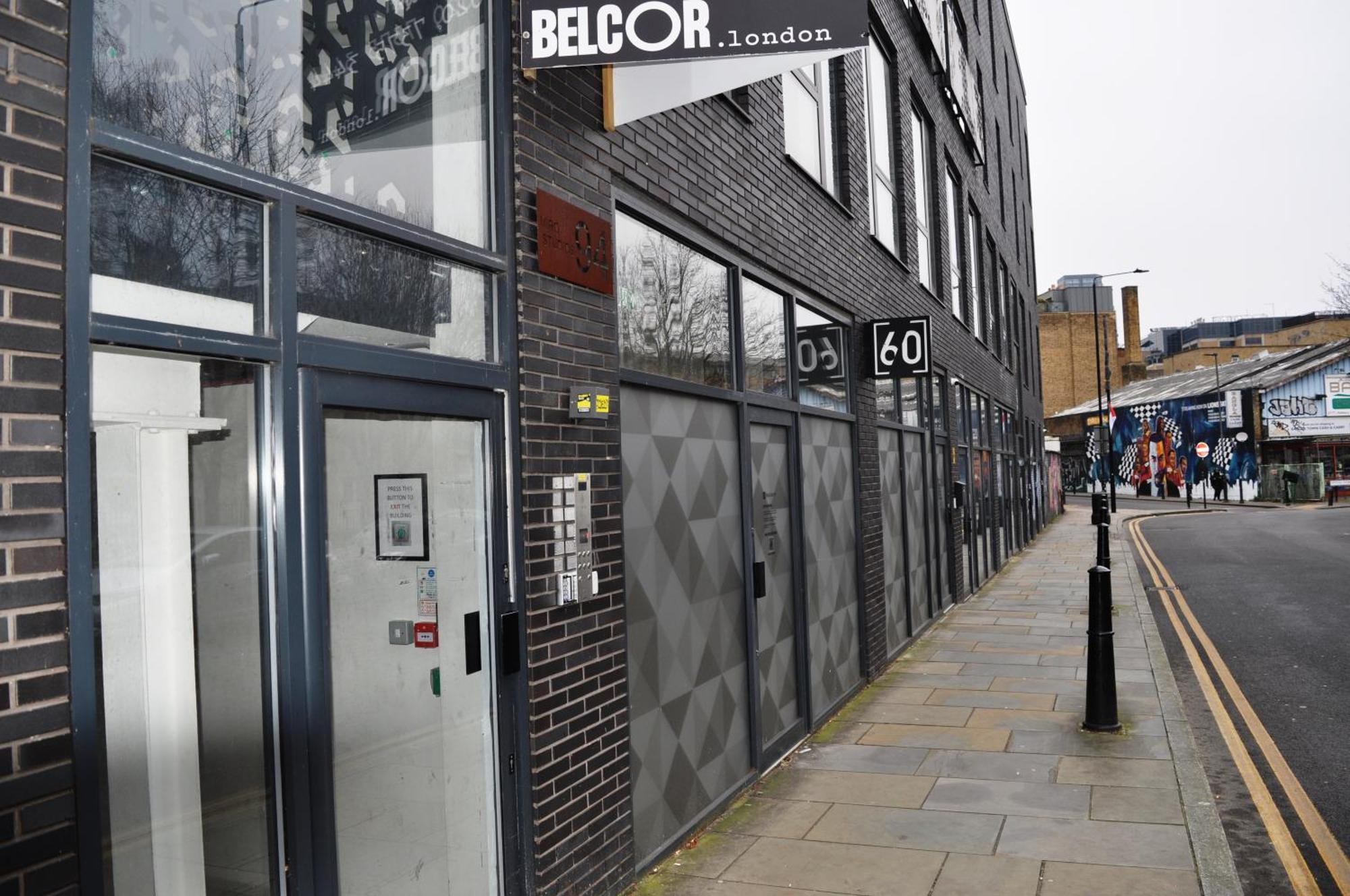 Cosmos Capsule Coworking London Hotel Exterior photo